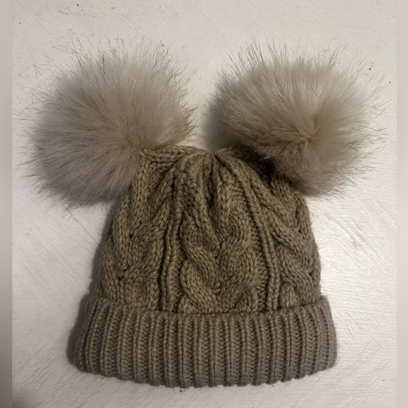 ⭐️ 2 for $10 Baby GAP beanie - Picture 1 of 4